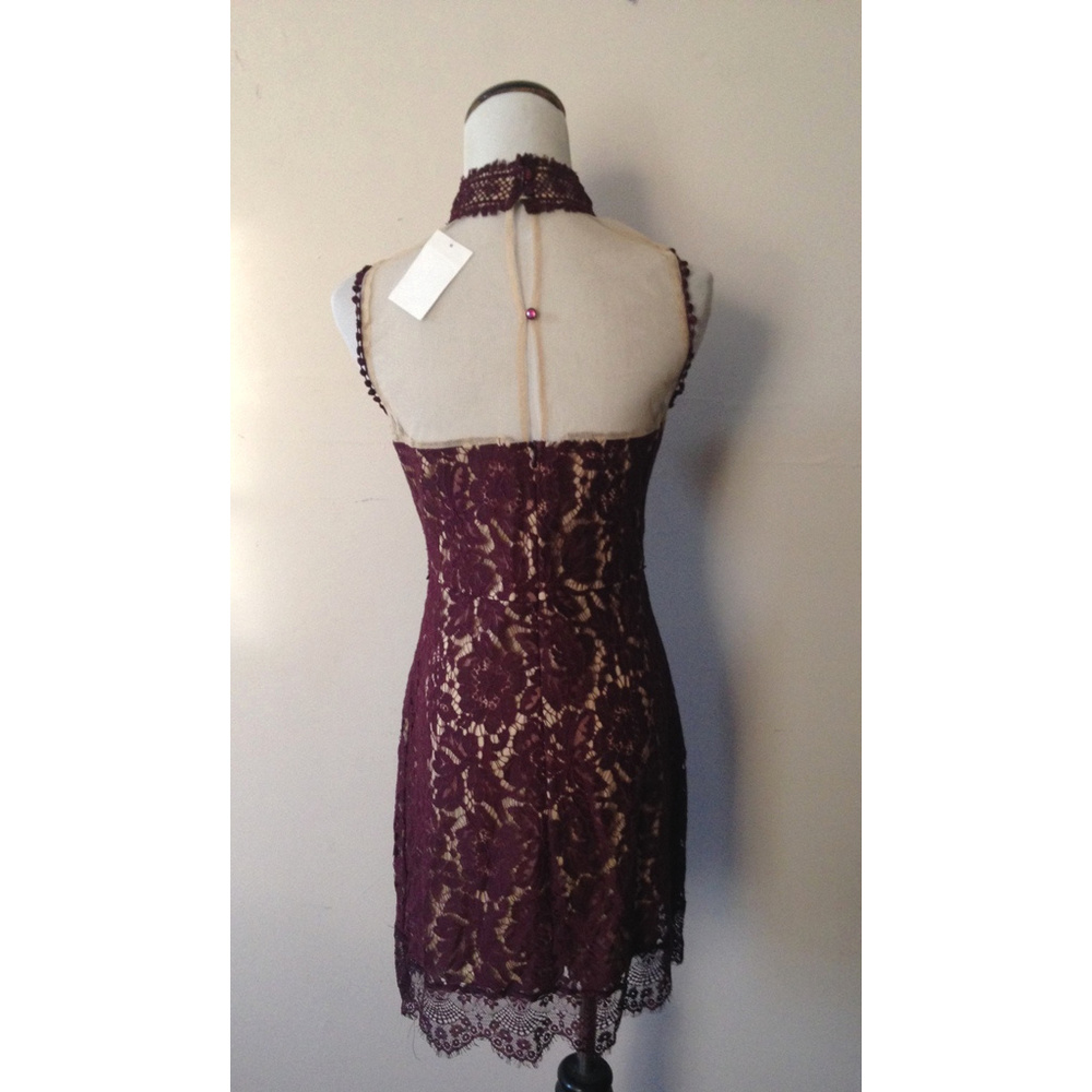 Meghan LA burgundy lace choker dress - Picture 4 of 6